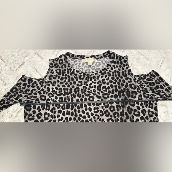 Michael Kors Leopard Print Cold Shoulder Long Sleeve Blouse - Picture 2 of 9